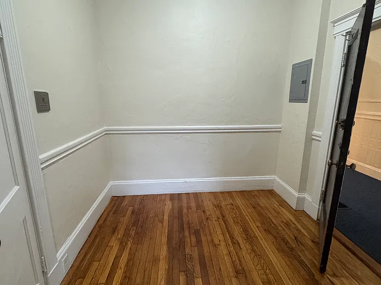 1330 Commonwealth Ave — Photo 8