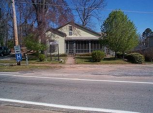 2238 N Broad St, Commerce, GA 30529