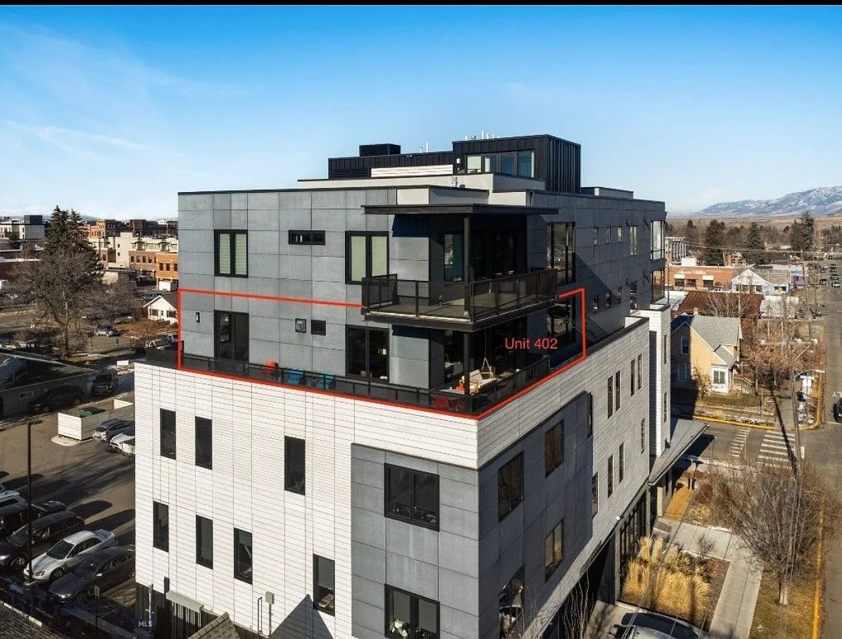 101 S Wallace Ave — Photo 1