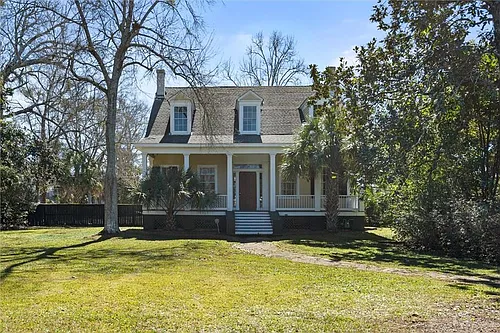 1407 Government St Photo 1