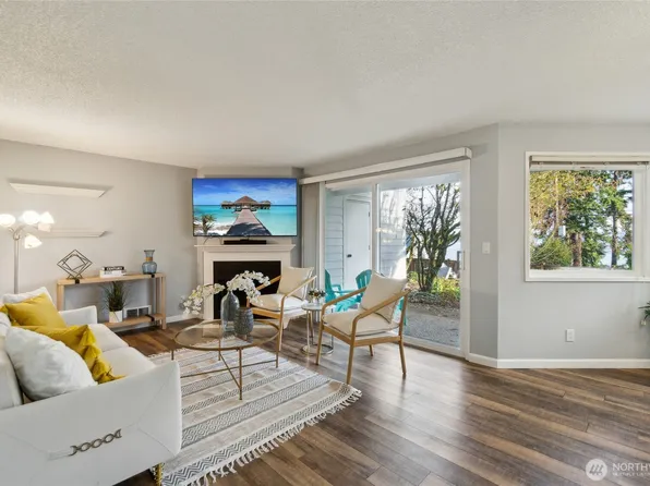 4173 W Lake Sammamish Parkway SE #A103, Bellevue, WA 98008