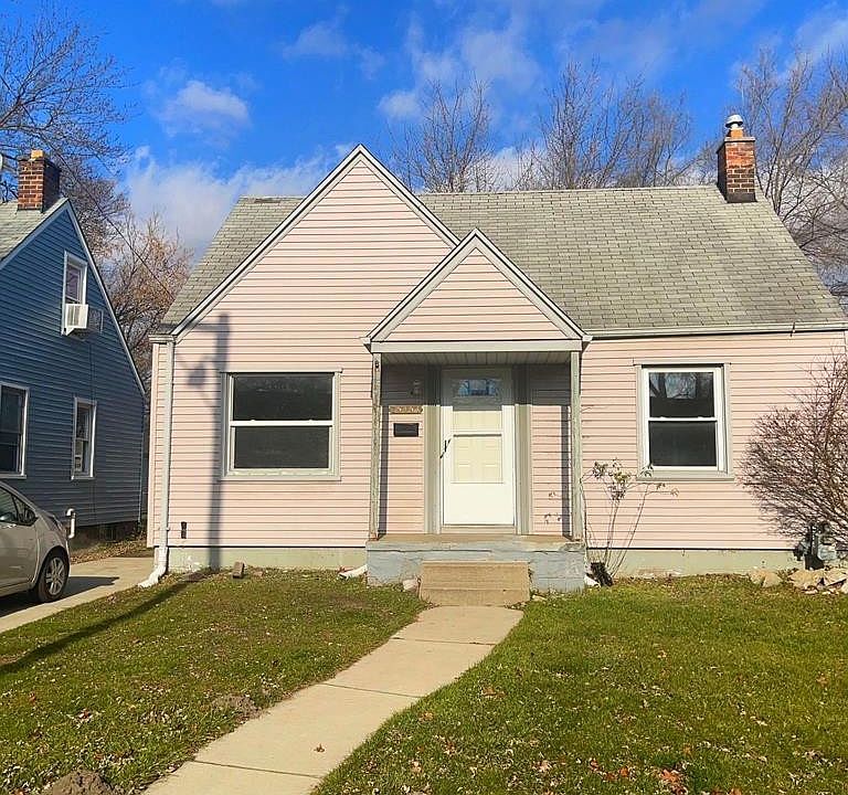 1st image of 25454 Stanford St