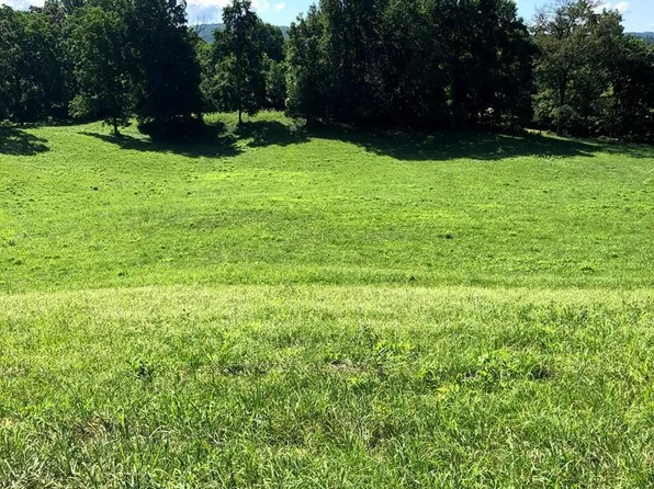 6740 Cherry Creek Rd, Sparta, TN 38583