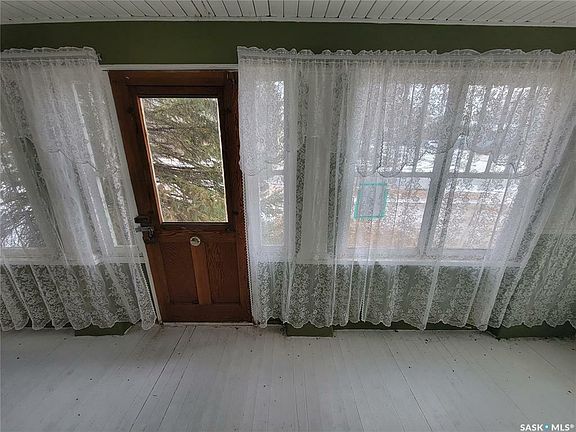 2nd image of 413 3rd St W