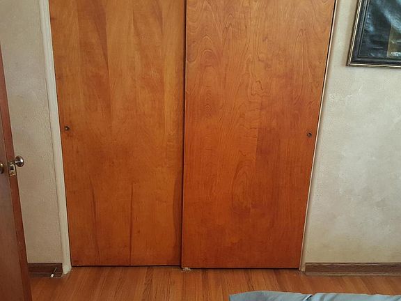4th image of 861 Hill St