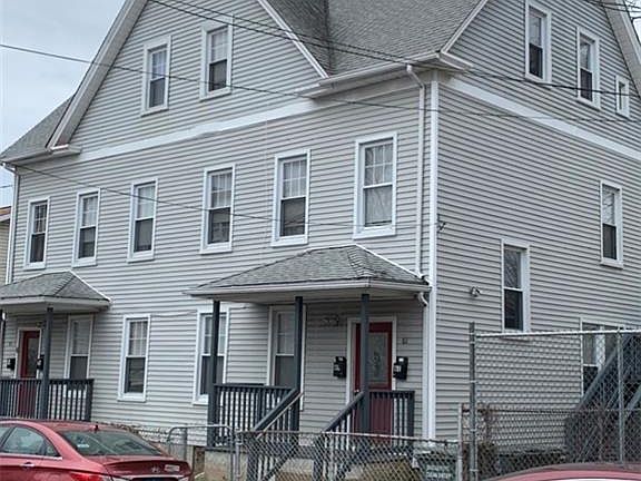 2nd image of 55 Laurel Ct #61