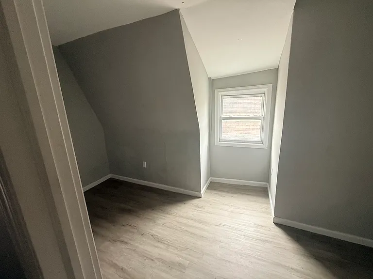 231 Amherst St #3 — Photo 14