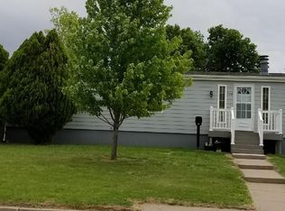 206 W 6th St, Ellis, KS 67637