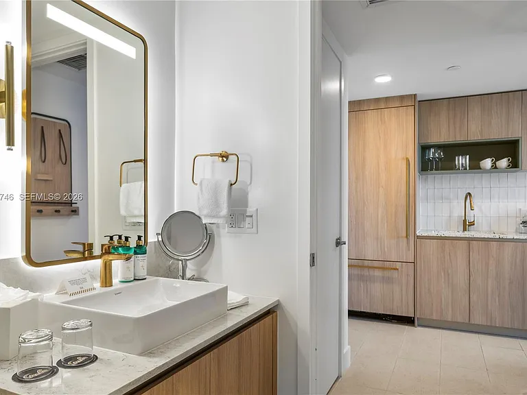 601 NE 1st St #3907 — Photo 14