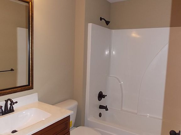 5th image of 249 Terrance Ln