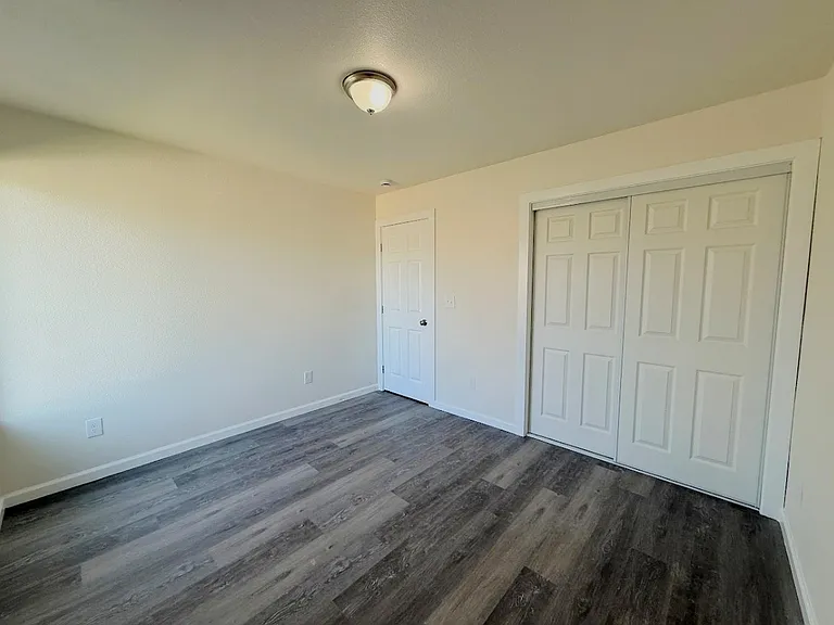 1422 Lansing St — Photo 10