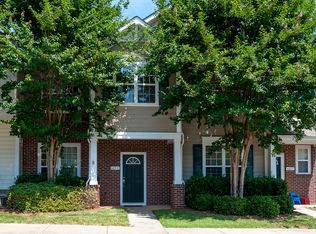 6213 Waverlyglen Ct, Charlotte, NC 28269