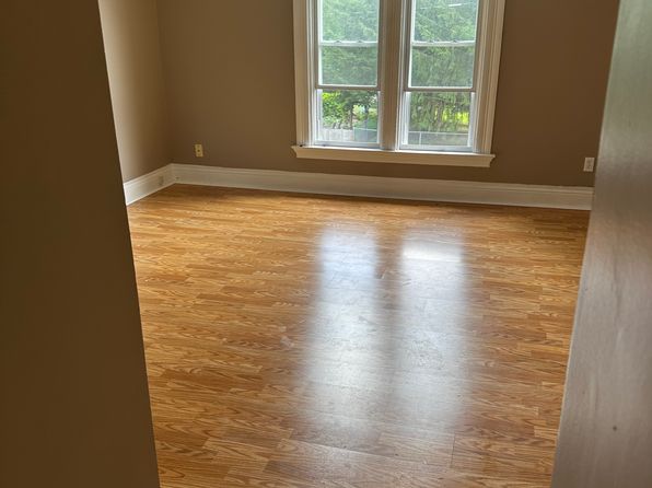 203 N Dewitt St #1