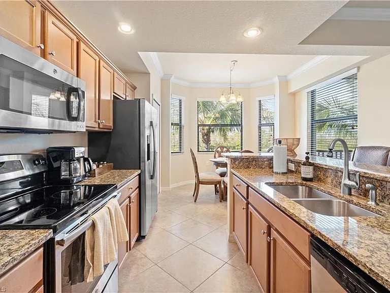 9727 Acqua Ct #436 — Photo 7