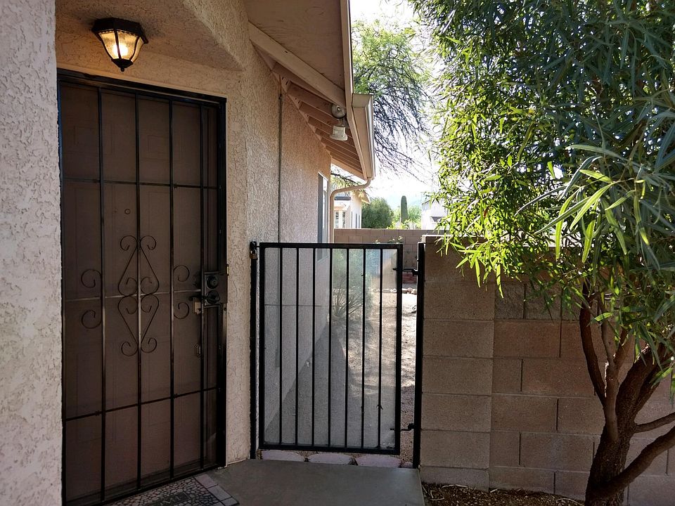 1st image of 1531 N Amberbrooke Ave