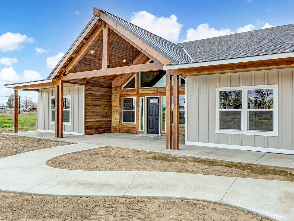 1st image of 6133 S Moore Rd