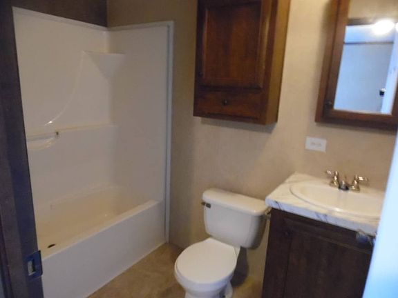 4th image of 2937 Mallow St #552