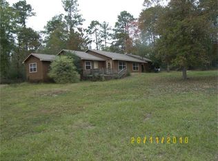 1404 Providence Rd, Livingston, TX 77351