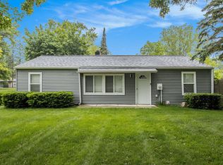 854 Upton Ave, Springfield, MI 49037