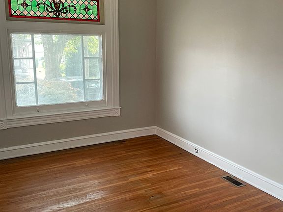 4th image of 119 N Richmond St