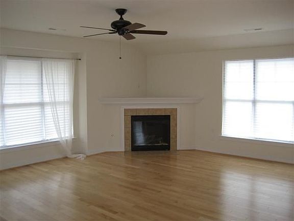 3rd image of 9537 11th Bay St #B