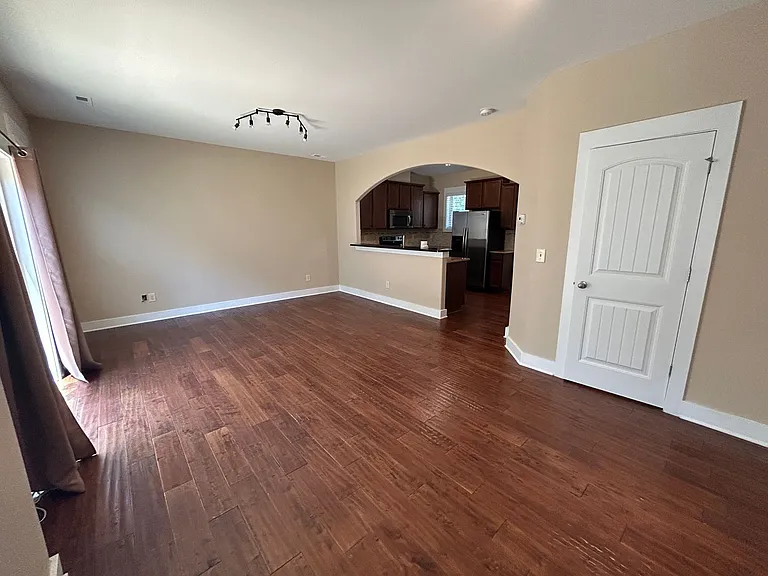 3827 Glenhaven Rd — Photo 9