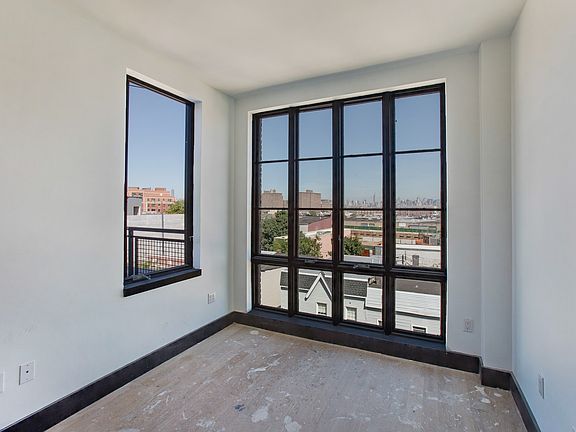 4th image of 82 Jefferson St #3AFGVH