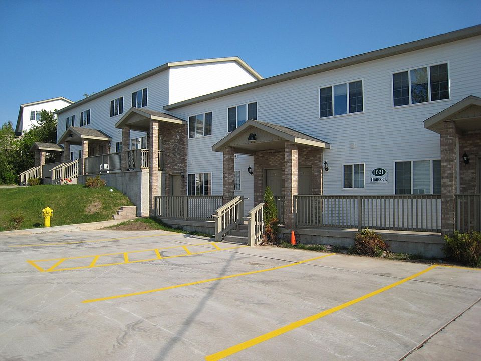 1st image of 1021 Hancock St APT 3