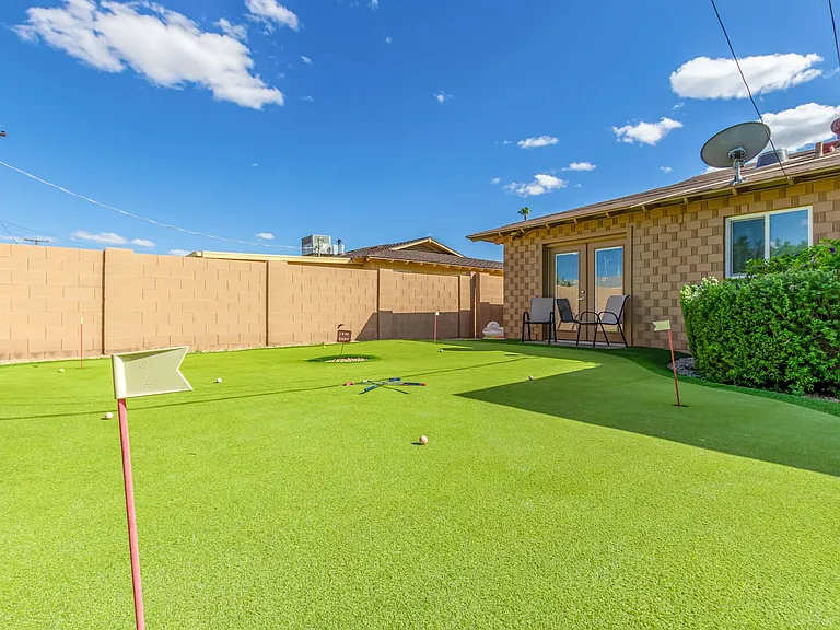 8208 E Weldon Ave — Photo 25