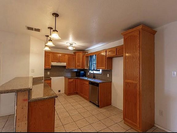 3rd image of Zamora Medical Cir