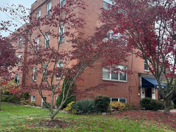 5844 Walnut St APT W2, Pittsburgh, PA 15232