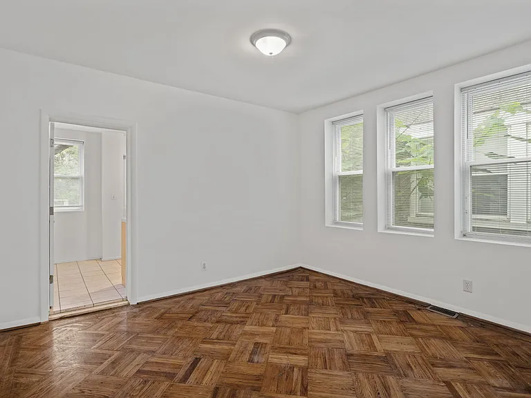 4617 Locust St #1 — Photo 13