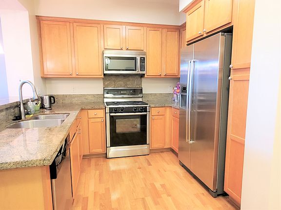 2nd image of 1310 Creekside Dr Unit 207