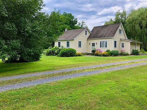 270 Rhinecliff Rd Photo 1