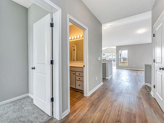 3rd image of 2330 Mint Hill Dr