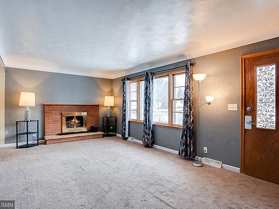 2nd image of 2480 Holloway Ave E