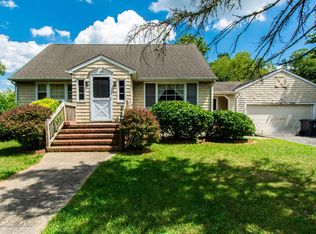 169 Center St, Manahawkin, NJ 08050