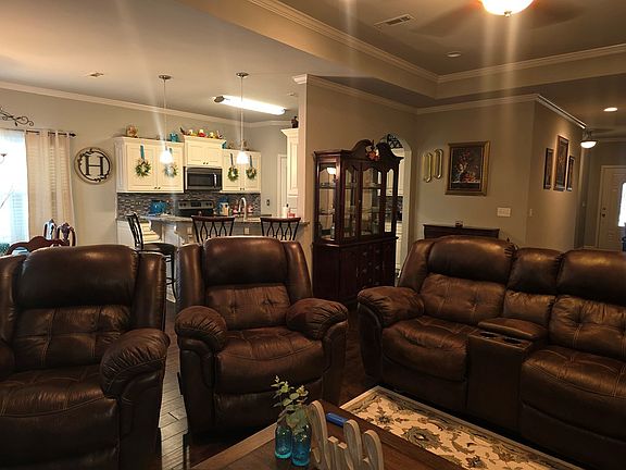 5th image of 311 Ponderosa