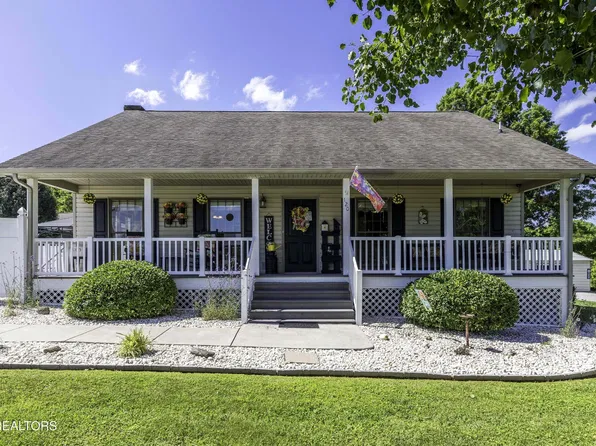 120 Magnolia Ln, Jacksboro, TN 37757