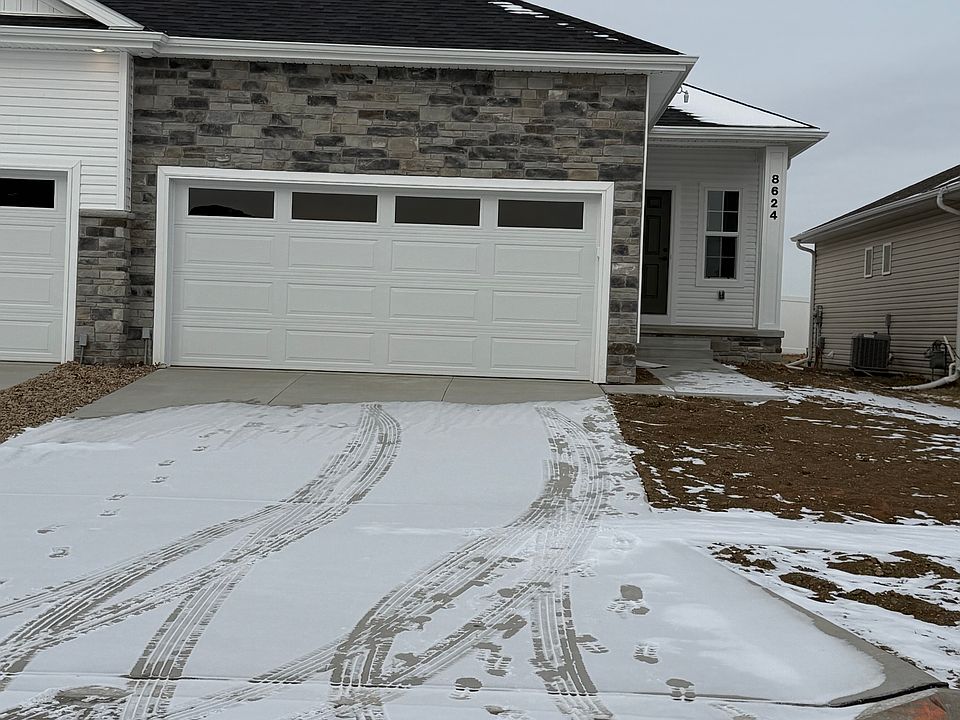 1st image of 8624 Regent Dr