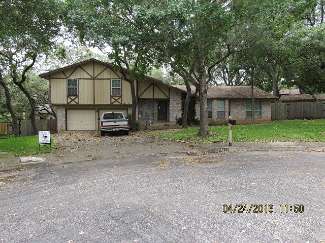 1st image of 8500 Chivalry St