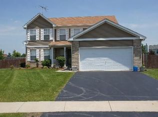 9 Caribou Ct, Bolingbrook, IL