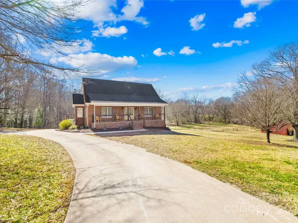 1047 College Ave, Shelby, NC 28152