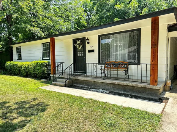 1430 Gribble St, Gainesville, TX 76240