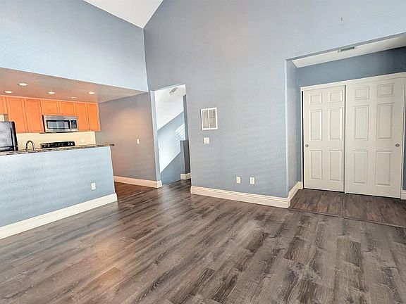 4th image of 2249 Worden St APT 22