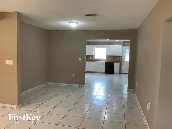 2nd image of 2523 Bonneville Dr