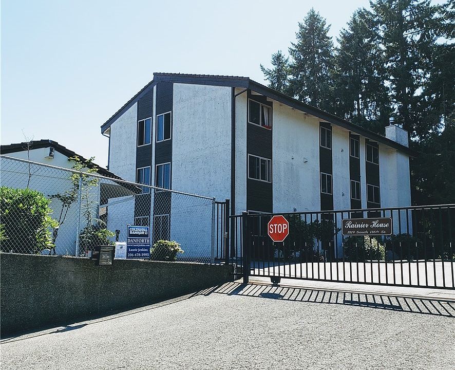 1st image of 1819 S 116th St APT 101