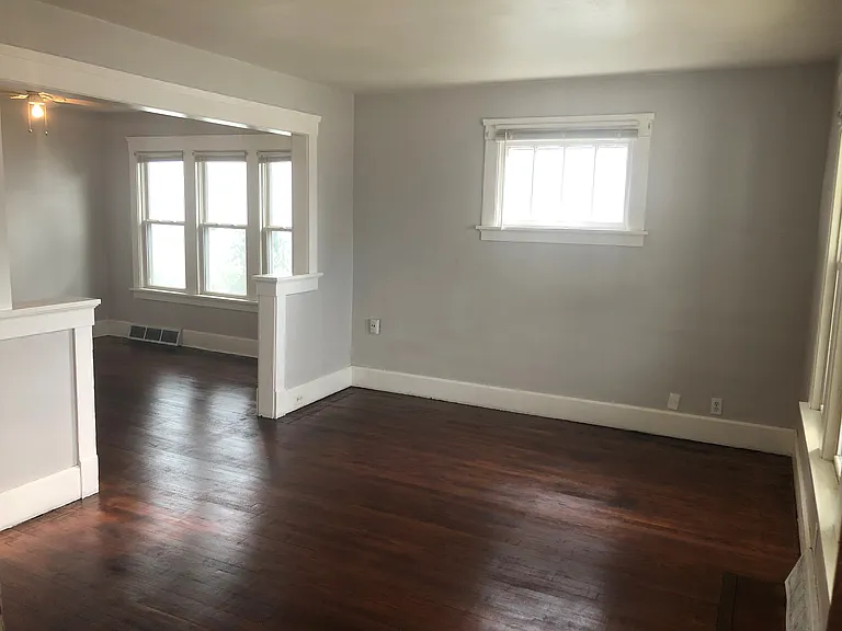 703 Chicago St — Photo 3