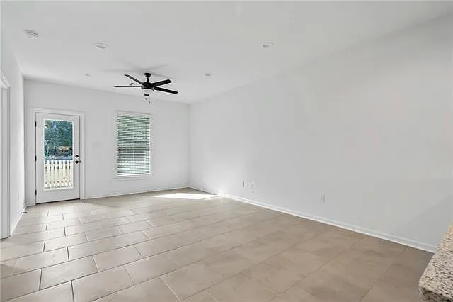 71548 Spike Dr — Photo 2