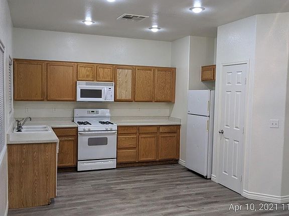 5th image of 9903 Star Lake Ave